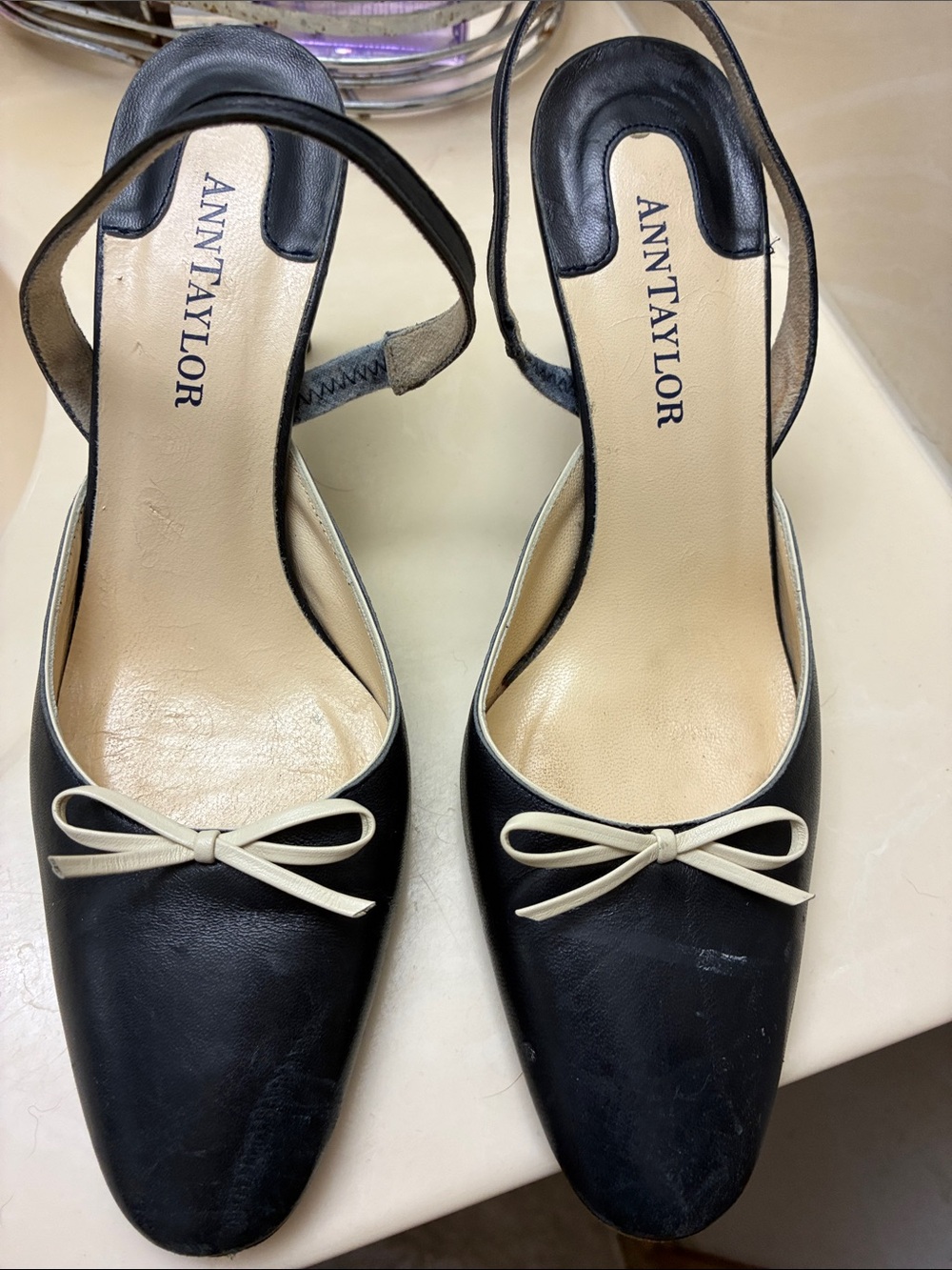 Ann Taylor leather navy Slingback Pumps with Cream Bow Accent